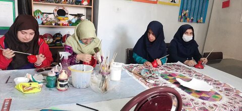 خلخال| برگزاری مسابقه نقاشی و کارگاه تولیدات هنری در مرکز توانبخشی امید شهرستان خلخال