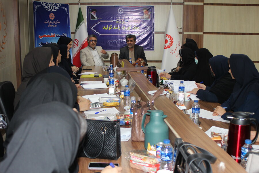 نشست هم اندیشی  کارشناسان مسئول امور اجتماعی بهزیستی خوزستان برگزار شد 