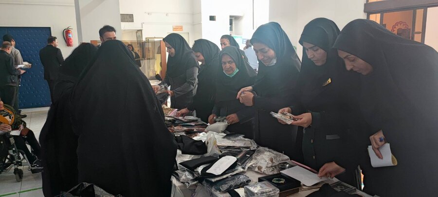 شیراز| برپایی نمایشگاه عفاف و حجاب در بهزیستی شیراز