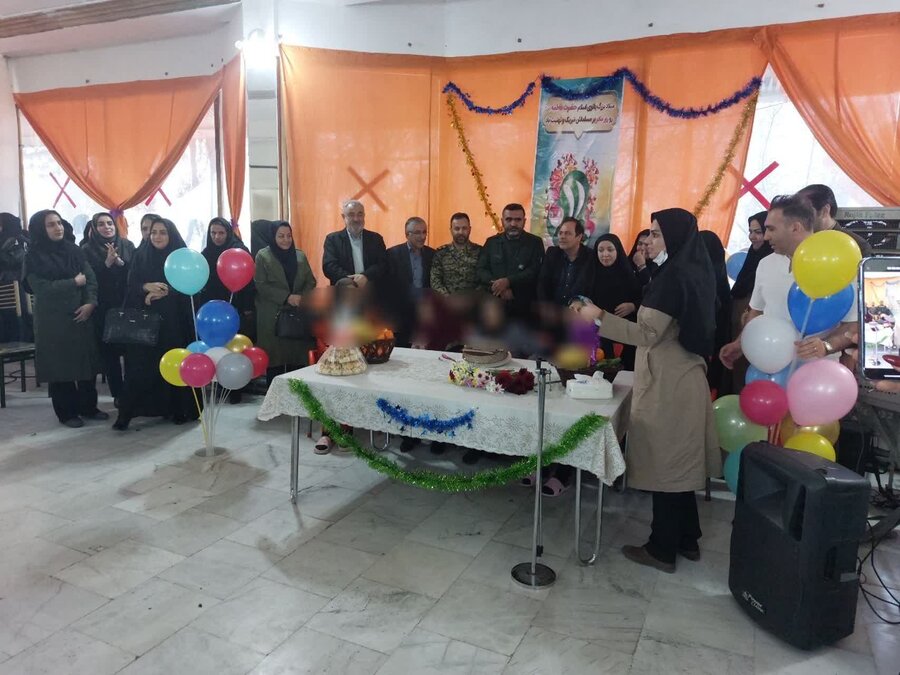 برپایی جشن با شکوه ولادت حضرت زهرا (س) و گرامیداشت مقام مادر در مرکز سالمندان آریا ساوجبلاغ