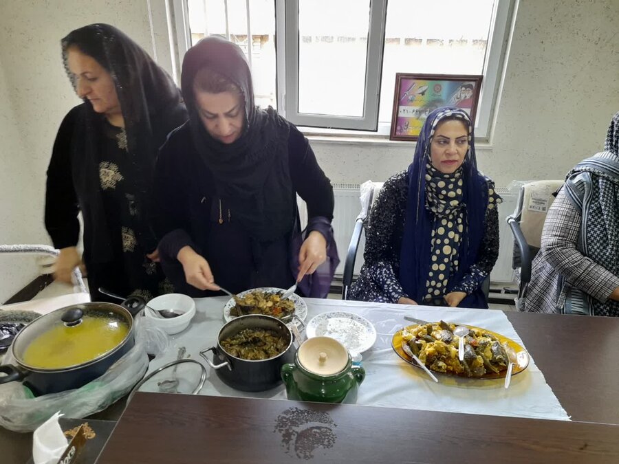 مریوان/ برگزاری جشنواره غذاهای محلی