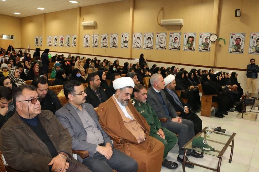 تقدیر از مادران نمونه دارای فرزند معلول در کامیاران