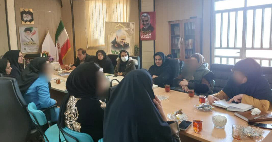 ساوجبلاغ | نشست کتابخوانی مکتب سردار سپهبد شهید سلیمانی با موضوع شهادت و ایثار برگزار شد