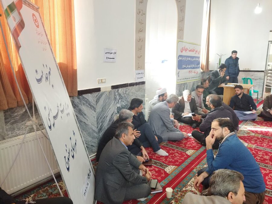 سنندج/ برگزاری میز خدمت در مسجد امام حسن مجتبی (ع)