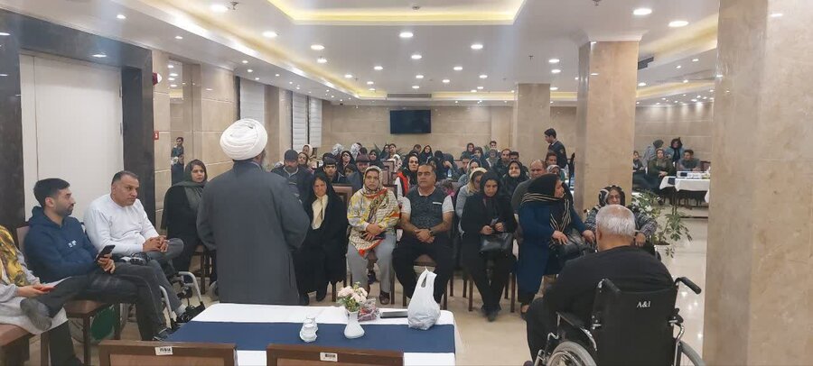 حضور توانخواهان استان کردستان در اردوی خانوادگی به مشهد مقدس