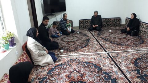 کامیاران/ حضور مدیر کل بهزیستی استان کردستان در منزل خانواده های تحت حمایت