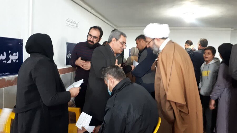 برپایی میز خدمت بهزیستی در کامیاران