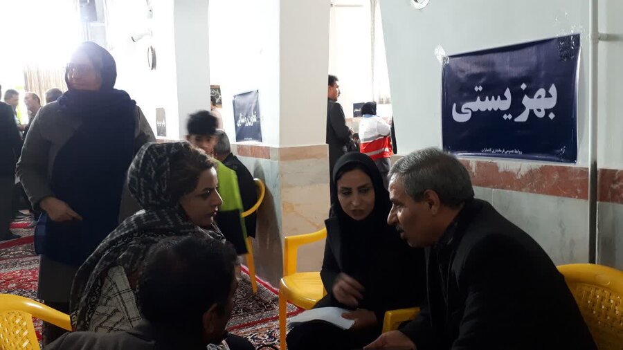 برپایی میز خدمت بهزیستی در کامیاران
