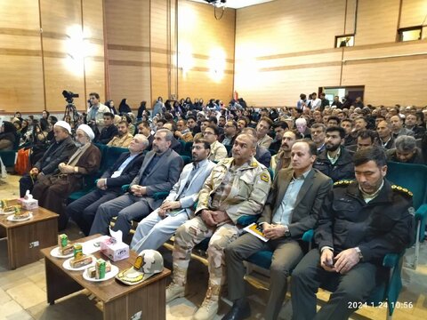 برگزاری همایش استانی پیشگیری از آسیب های اجتماعی با محوریت اعتیاد" در پیرانشهر