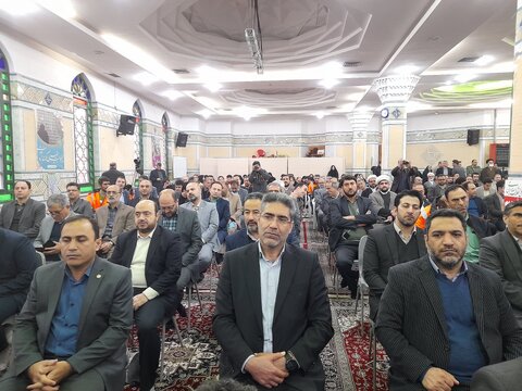 گزارش تصویری | آیین غبار روبی مزار شهدا و افتتاح برنامه ایام الله دهه فجر