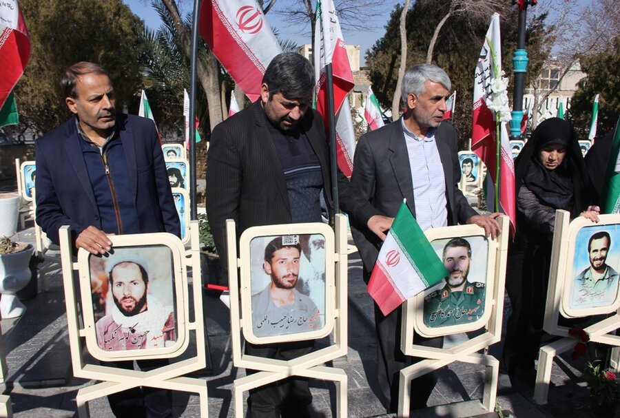 حضور مدیر کل و کارکنان بهزیستی استان اصفهان در گلستان شهدا