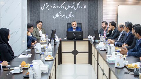 ارائه گزارش عملکرد بهزیستی استان در نشست شورای مدیران دستگاه‌های تابعه وزارت کار در هرمزگان