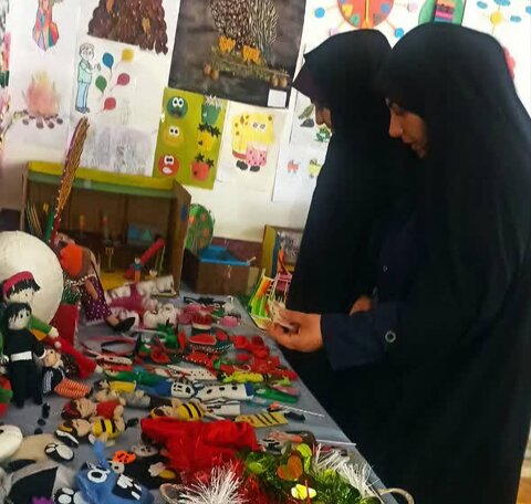 افتتاح نمایشگاه دستاوردهای توانخواهان بهزیستی شاهین دژ