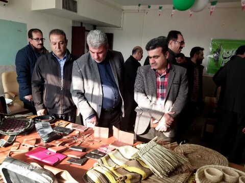 افتتاح نمایشگاه هنرهای تجسمی در قصرشیرین
