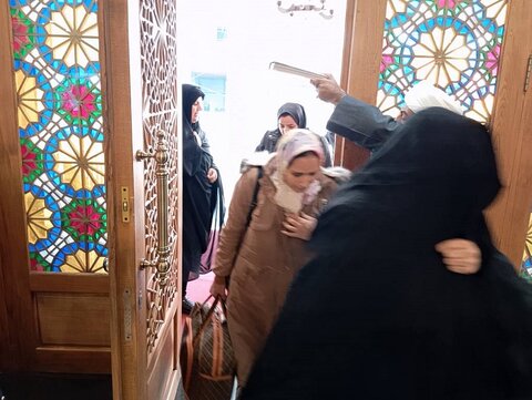 گزارش تصویری| کاروان مددجویان بهزیستی عازم زیارت بارگاه ثامن الحجج علی بن موسی الرضا(ع)شدند