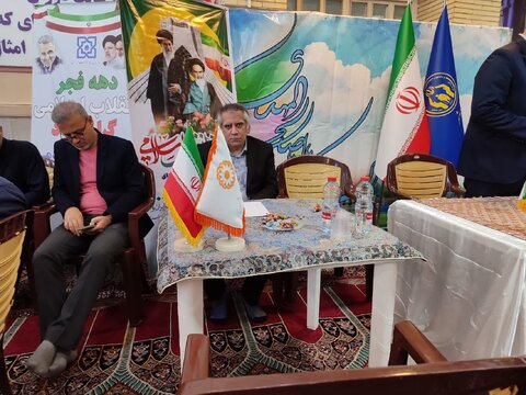 گزارش تصویری|برگزاری میز خدمت بهزیستی استان بوشهر به مناسبت دهه فجر