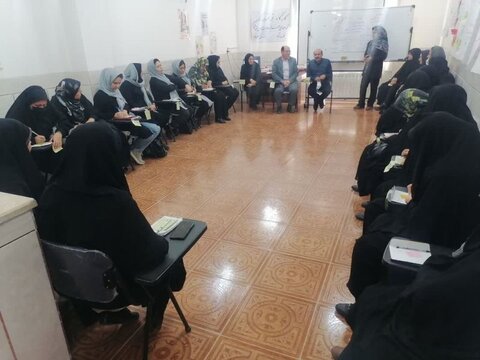 نجف آباد |برگزاری کارگاه تربیت مربی گرو ه های همیار سلامت