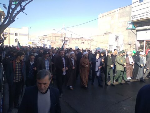 اشتهارد | حضور پرشور در راهپیمایی باشکوه یوم الله ۲۲ بهمن ماه