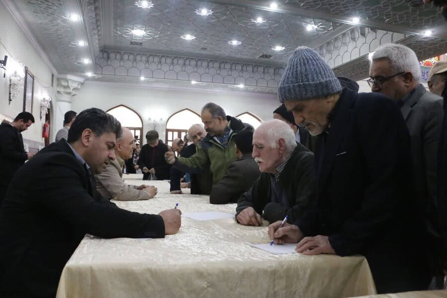 شهرری | برپایی میز خدمت به مناسبت ایام الله دهه فجر
