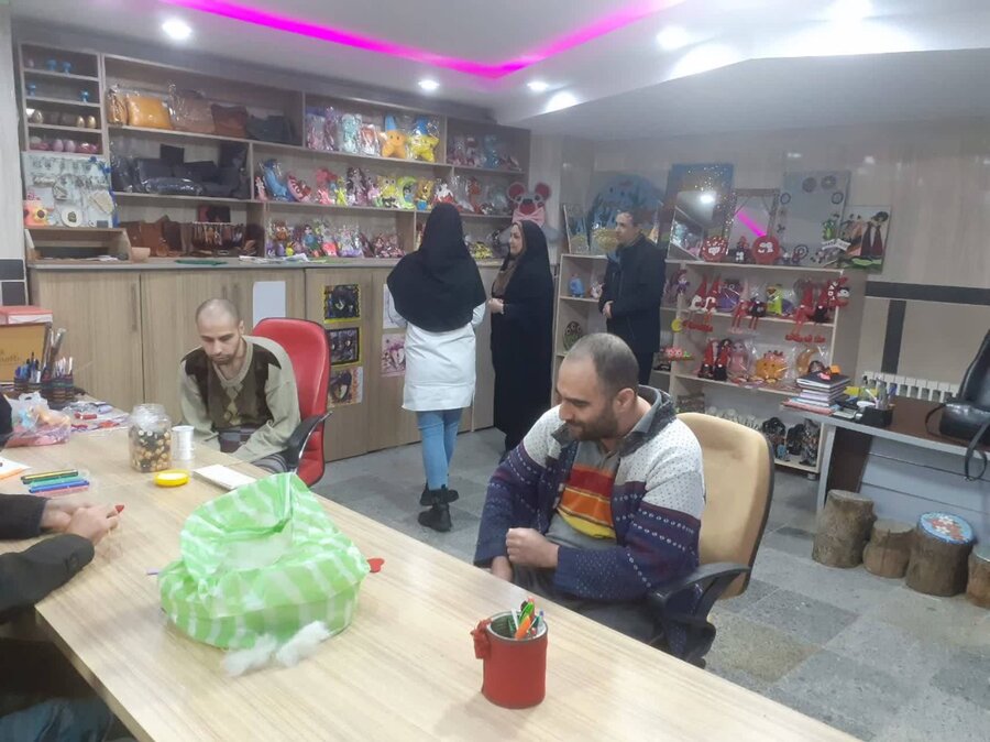 شهریار| بازدید تیم نظارت بهزیستی از دو مرکز توانبخشی بیماران اعصاب و روان روزبه و سالمندان طراوت