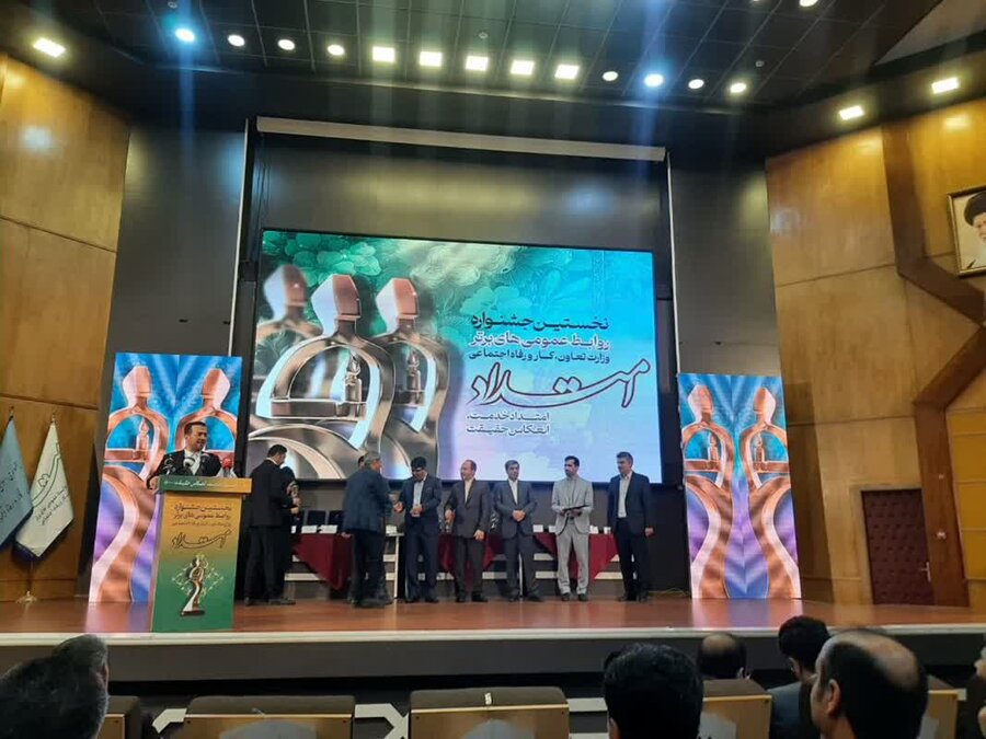 در رسانه| درخشش آذربایجان شرقی در جشنواره روابط عمومی های برتر وزارت