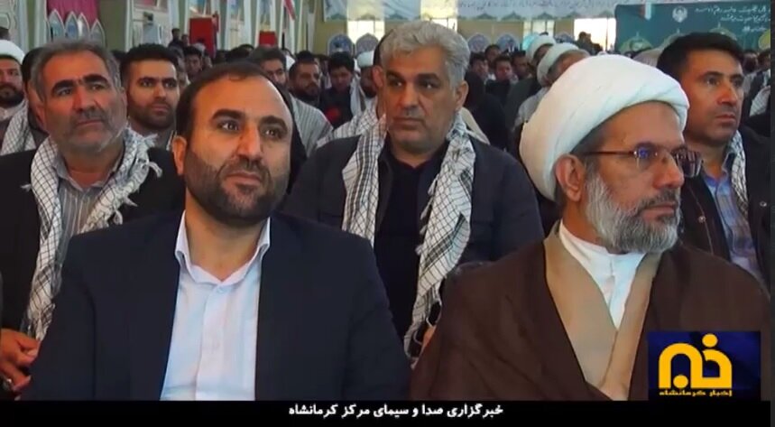 حضور مدیرکل و کارکنان بهزیستی در همایش جهادگران کرمانشاه