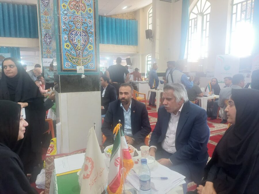 برپایی میز خدمت اداره بهزیستی شهرستان دیلم با حضور سرپرست بهزیستی استان بوشهر