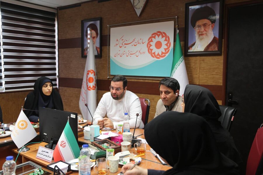 جلسه هم‌اندیشی مراکز اورژانس اجتماعی  با حضور مدیر کل بهزیستی استان تهران