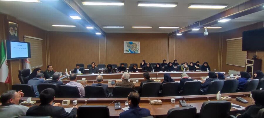 جلسه جهاد تبیین با موضوع "بصیرت افزایی و مشارکت در انتخابات"در بهزیستی آذربایجان غربی برگزار شد
