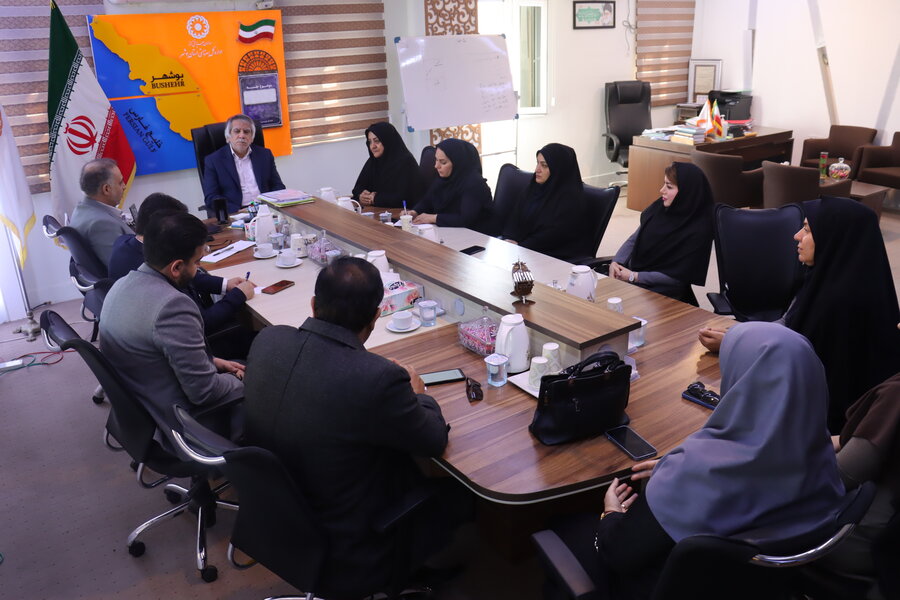 نشست اعضاء هئیت مدیره کانون خانه های کودک و نوجوان بهزیستی کشور با سرپرست بهزیستی استان بوشهر