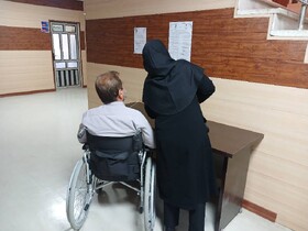 گزارش تصویری| حضور افراد دارای معلولیت در شعبه اخذ رای مناسب سازی شده ایلام