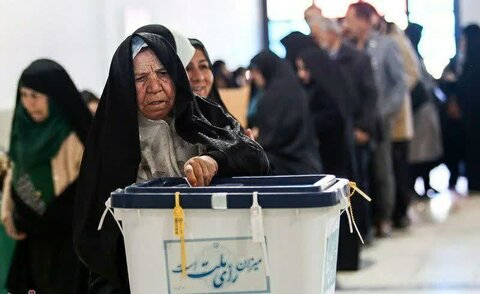گزارش تصویری| معلولان البرزی پای صندوق‌ حاضر و با انداختن رأی خود در تعیین سرنوشت کشور سهیم شدند