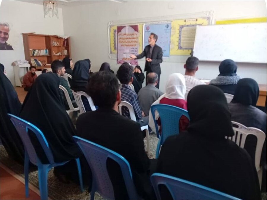 کارگاه آموزشی  مشاوره و راهنمایی گروهی ویژه ی زوجین جوان تحت پوشش بهزیستی خرمشهر برگزار شد