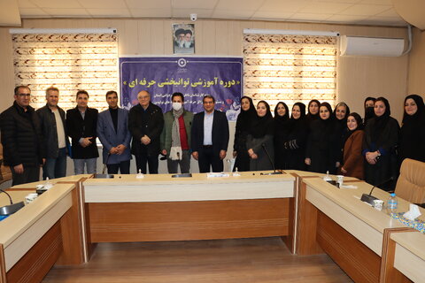 گزارش تصویری| برگزاری دوره آموزشی توانبخشی حرفه ای در اردبیل