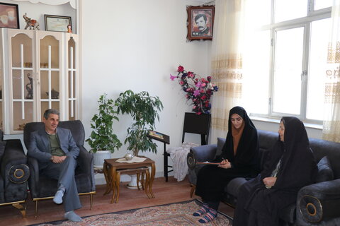 دیدار معاون پشتیبانی بهزیستی آذربایجان غربی با خانواده شهدا و ایثارگران انقلاب اسلامی