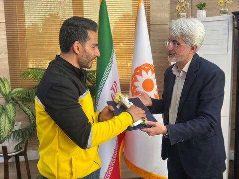 گزارش تصویری|تقدیر مدیر کل بهزیستی فارس از افراد دارای معلولیت مدال آور رشته جودو