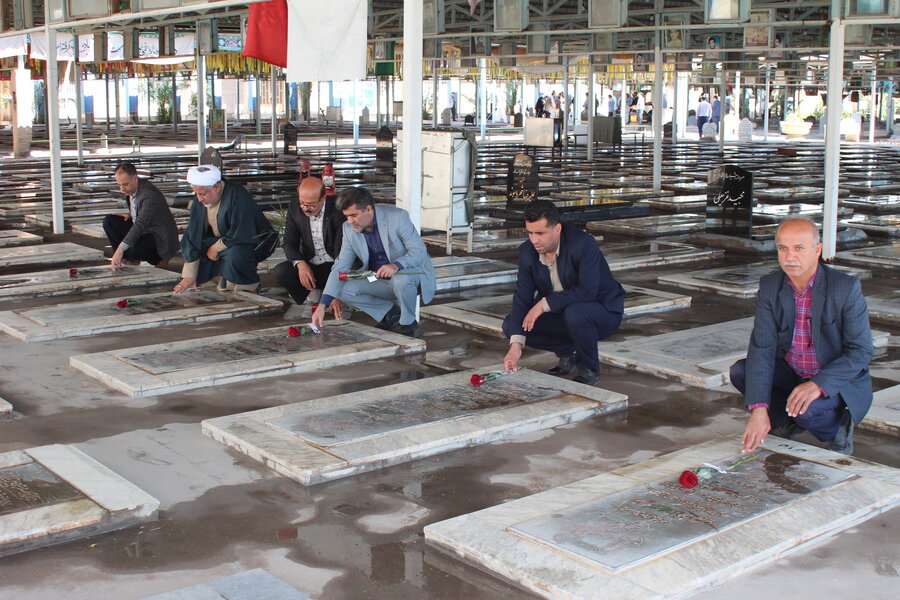 گزارش تصویری|تجدید میثاق مدیران و کارکنان بهزیستی خوزستان با شهدا