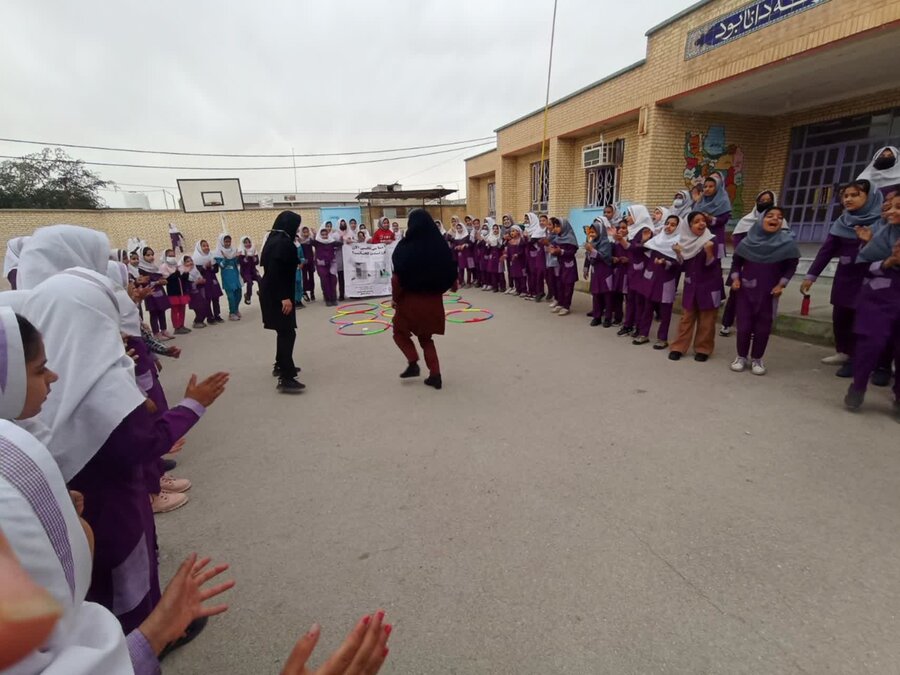 اجرای طرح کارزار رسانه ای پیشگیری از اعتیاد  والد آگاه، کودک ایمن  در محلات کم برخوردار در شهرستان دشتستان