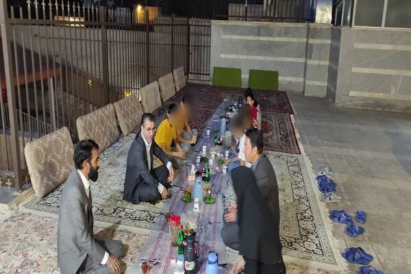 افطار مدیرکل بهزیستی خراسان رضوی در کنار فرزندان بوستان شکوه مهر
