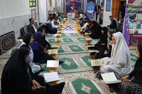 برگزاری محفل انس با قرآن با حضور جامعه هدف