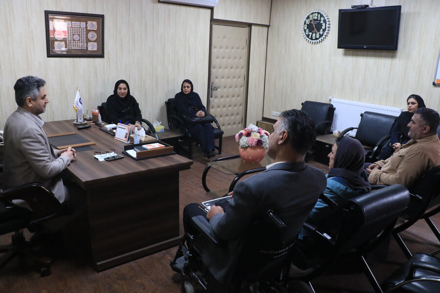 برگزاری نشست اعضای هیئت مدیره کانون مراکز مثبت زندگی گیلان با سرپرست بهزیستی استان
