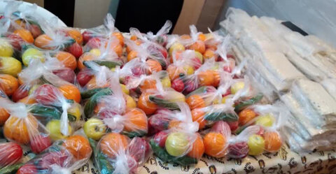 طالقان | توزیع ۱۱۰ بسته افطاری به مناسبت گرامیداشت ماه مبارک رمضان