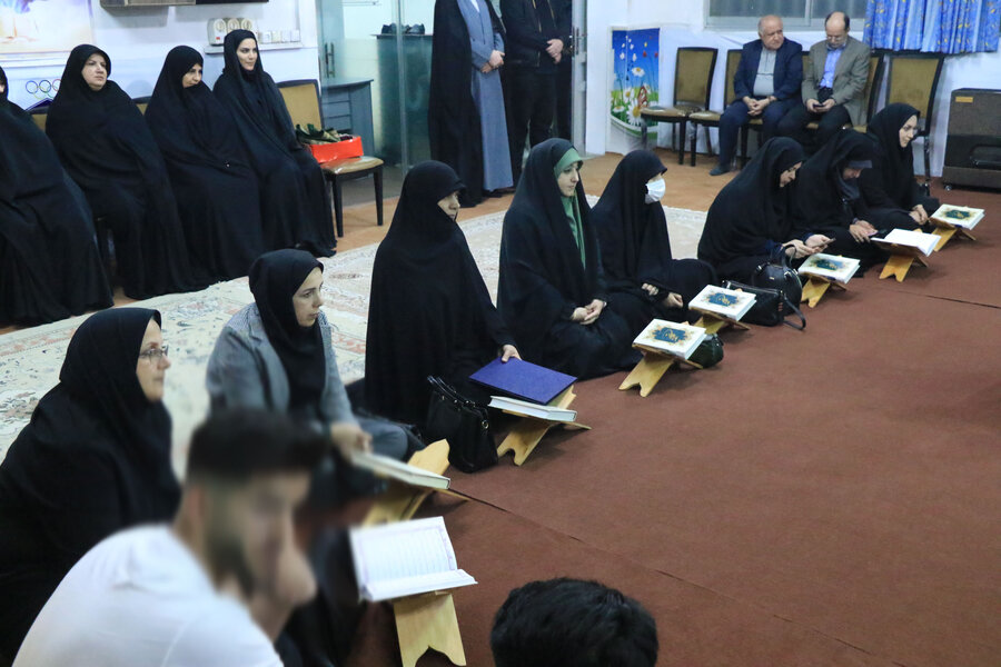 برگزاری محفل انس با قرآن کریم در "خانه شبانه روزی مژدهی رشت"