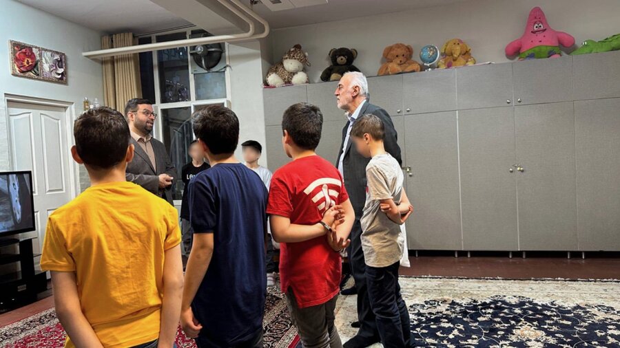 ضیافت افطار در کنار فرزندان بهزیستی با حضور استاندار تهران برگزار شد