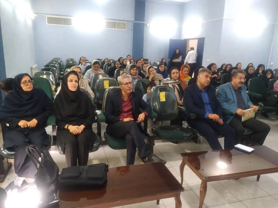 شیراز|برگزاری همایش آگاه سازی خانواده ها در مورد اتیسم