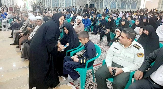 نطنز| تجلیل از اعجوبه قرآنی جهان اسلام پرهام فروتن