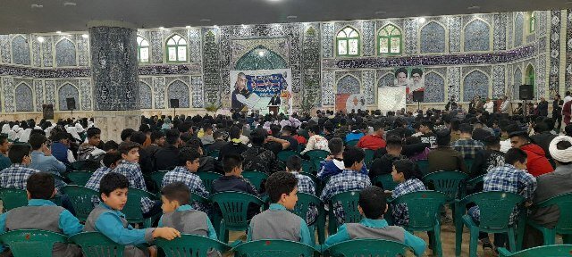 نطنز| تجلیل از اعجوبه قرآنی جهان اسلام پرهام فروتن