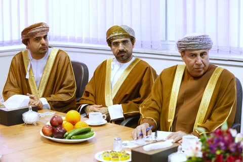 بازدید وزیر توسعه کشور عمان از شیر خوارگاه آمنه