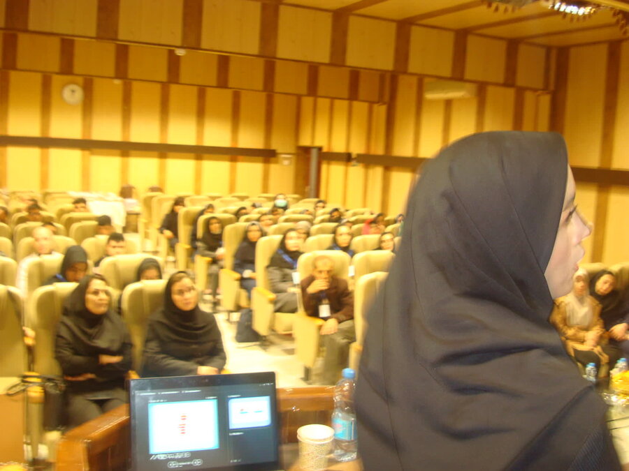 به گزارش روابط عمومی اداره بهزیستی شهرستان ملایردراین کارگاه که باحضورسرکارخانم زارعی وخانم سناعی ازکارشناسان همدان ومددجویان ومربیان دومرکزبرگزارشدسر