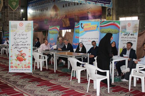 میز خدمت بهزیستی خوزستان به مناسبت دهه کرامت در مصلای اهواز